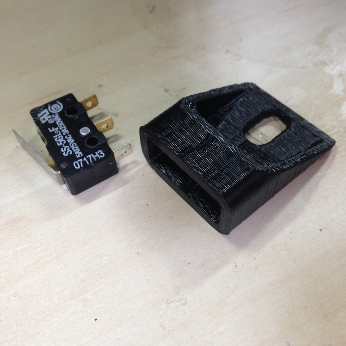 3D nyomtatott kapcsolótartó a Limit szubminiat?r SS-5GL kapcsolóhoz